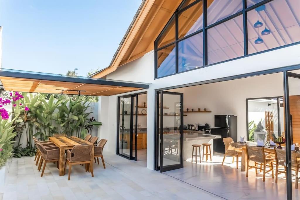 Villa Hakem Elegant&modern 4 bedrooms villa pool view Canggu Exteriör bild